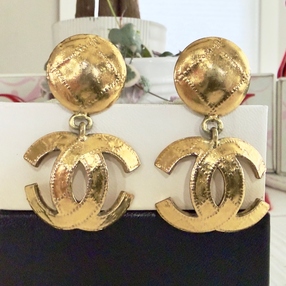 Chanel Vintage Gold Hammered CC Logo 24k Drop Earrings 94P